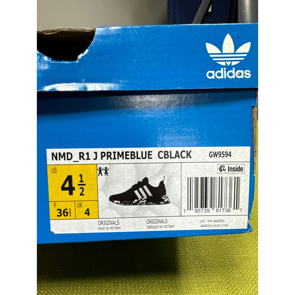 New In Box Adidas NMD R1 J Primeblue CBlack size 4.5y - Picture 7 of 7